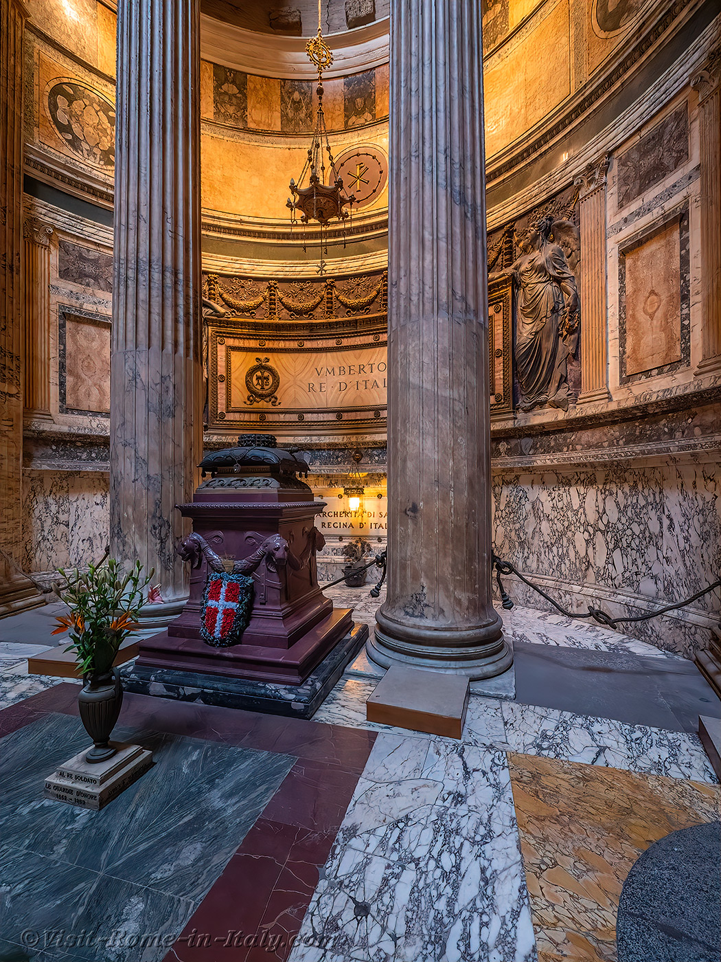 The Tomb of Vittorio Emanuele II, Italy's First King, Pantheon